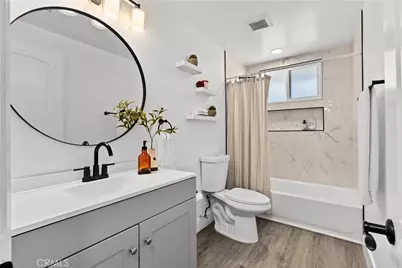 18211 Fairhaven, Santa Ana, CA 92705 - Photo 10