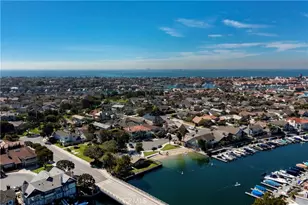 3521 Aquarius Dr, Huntington Beach, CA 92649 - Photo 32