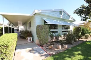 16742 Lake Knoll Ln, Yorba Linda, CA 92886 - Photo 2