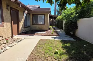 23512 Lampara Dr, Valencia, CA 91355 - Photo 4
