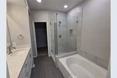 3373 Watermarke, Irvine, CA 92612 - Photo 14