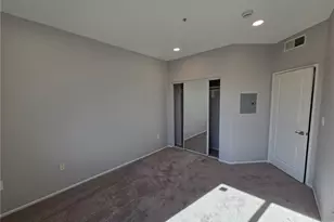 3373 Watermarke, Irvine, CA 92612 - Photo 18