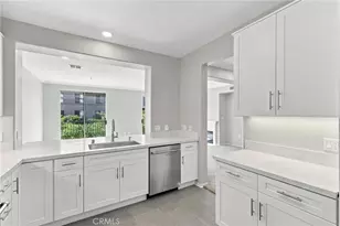 3373 Watermarke, Irvine, CA 92612 - Photo 18