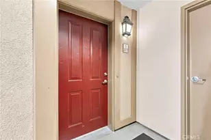 3373 Watermarke, Irvine, CA 92612 - Photo 4