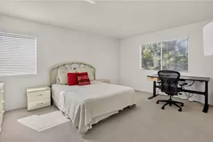 7 Dynasty Ct, Irvine, CA 92602 - Photo 22