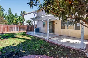 7 Dynasty Ct, Irvine, CA 92602 - Photo 38