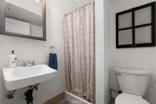 611 Country Club, Burbank, CA 91501 - Photo 30