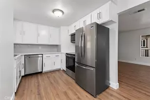 569 E St, Chula Vista, CA 91910 - Photo 8