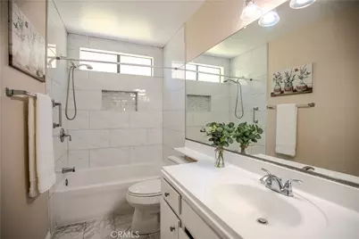 2528 N Tustin #D, Santa Ana, CA 92705 - Photo 10