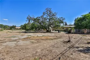 12583 15th St, Yucaipa, CA 92399 - Photo 30