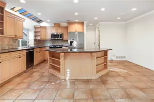 27104 Pinario, Mission Viejo, CA 92692 - Photo 12