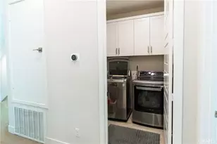 323 Sawbuck, Irvine, CA 92618 - Photo 26