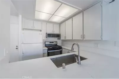 16872 Pacific Coast Highway #205, Huntington Beach, CA 92649 - Photo 10