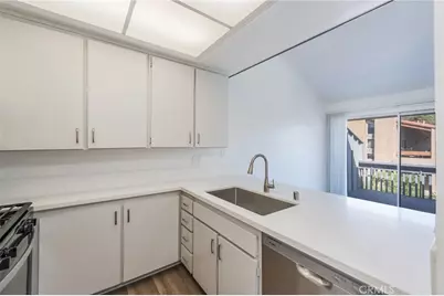 16872 Pacific Coast Highway #205, Huntington Beach, CA 92649 - Photo 12