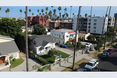 210 N Berendo Street, Los Angeles, CA 90004 - Photo 4
