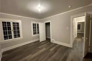 210 N Berendo St, Los Angeles, CA 90004 - Photo 14