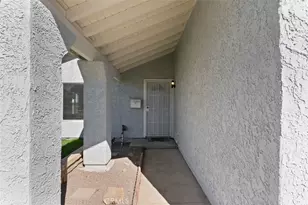 25308 Via Pacifica, Valencia, CA 91355 - Photo 6