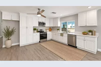 25308 Via Pacifica, Valencia, CA 91355 - Photo 10