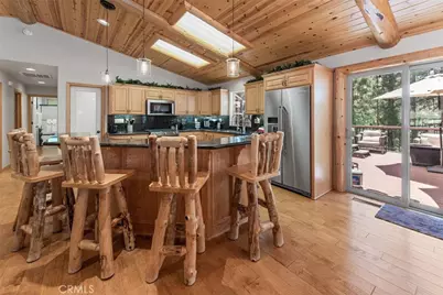 484 Catalina, Big Bear Lake, CA 92315 - Photo 12