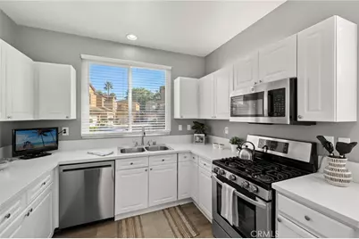 19 Calle De Suenos, Rancho Santa Margarita, CA 92688 - Photo 16