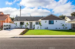 8352 Friesland, Huntington Beach, CA 92647 - Photo 2