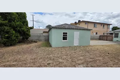 11505 Calvert, North Hollywood, CA 91606 - Photo 4