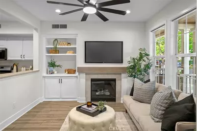 42 Bayley, Ladera Ranch, CA 92694 - Photo 8