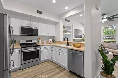 42 Bayley, Ladera Ranch, CA 92694 - Photo 14