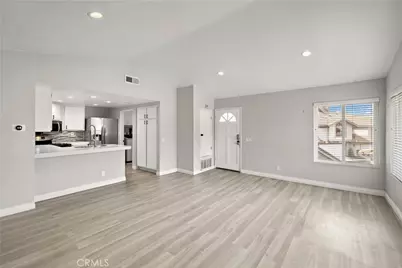 54 Vista La Cuesta, Rancho Santa Margarita, CA 92688 - Photo 2