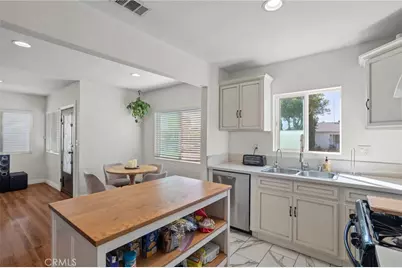 5979 Hereford, Los Angeles, CA 90022 - Photo 20