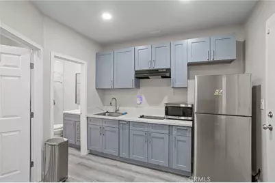 5979 Hereford, Los Angeles, CA 90022 - Photo 38