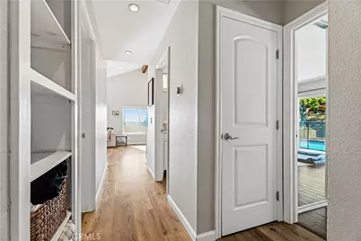 27371 Garza, Saugus, CA 91350 - Photo 10