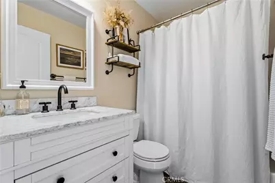 27371 Garza, Saugus, CA 91350 - Photo 16