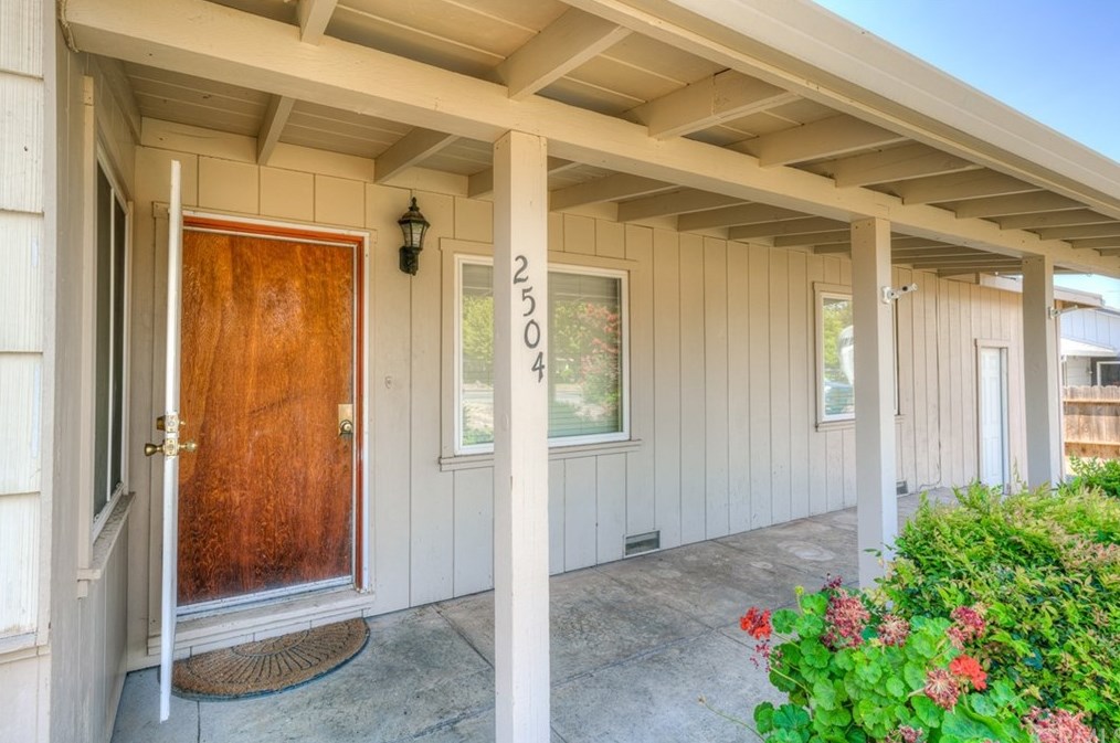 2504 Oro Quincy, Oroville, CA 95966