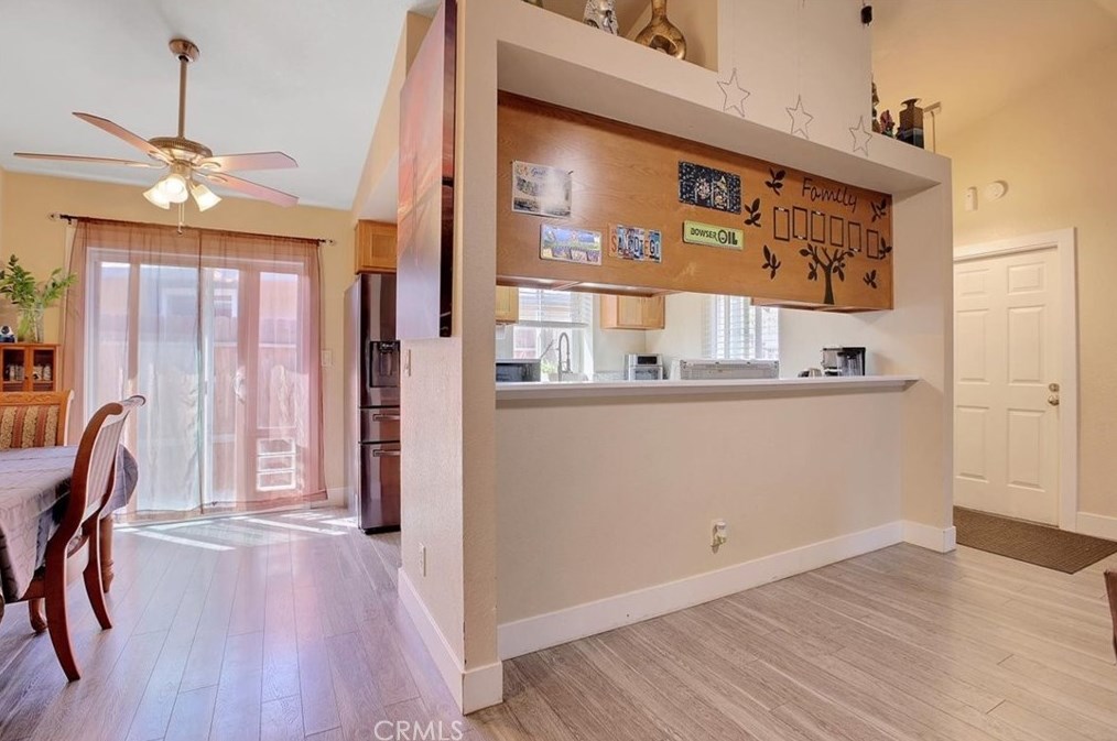 5 Kam Ct, Sacramento CA  95838-1500 exterior