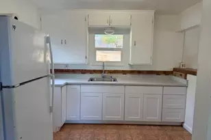 33 Myrtle Dr, Oroville, CA 95966 - Photo 2