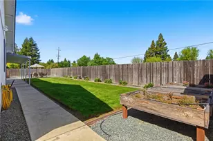 3295 Jefferson Ave, Yuba City, CA 95993 - Photo 16