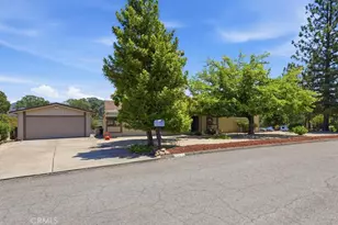 16 Harbor Ct, Oroville, CA 95966 - Photo 2
