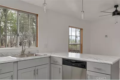 14296 Skyway, Magalia, CA 95954 - Photo 12