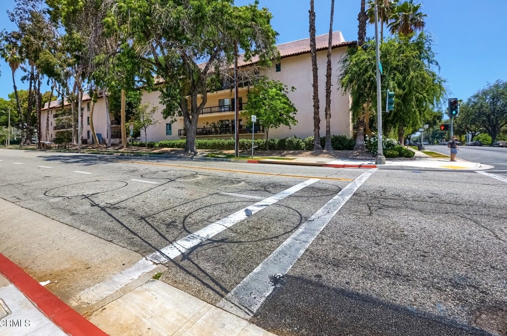 1127 E Del Mar Blvd #124, Pasadena, CA 91106