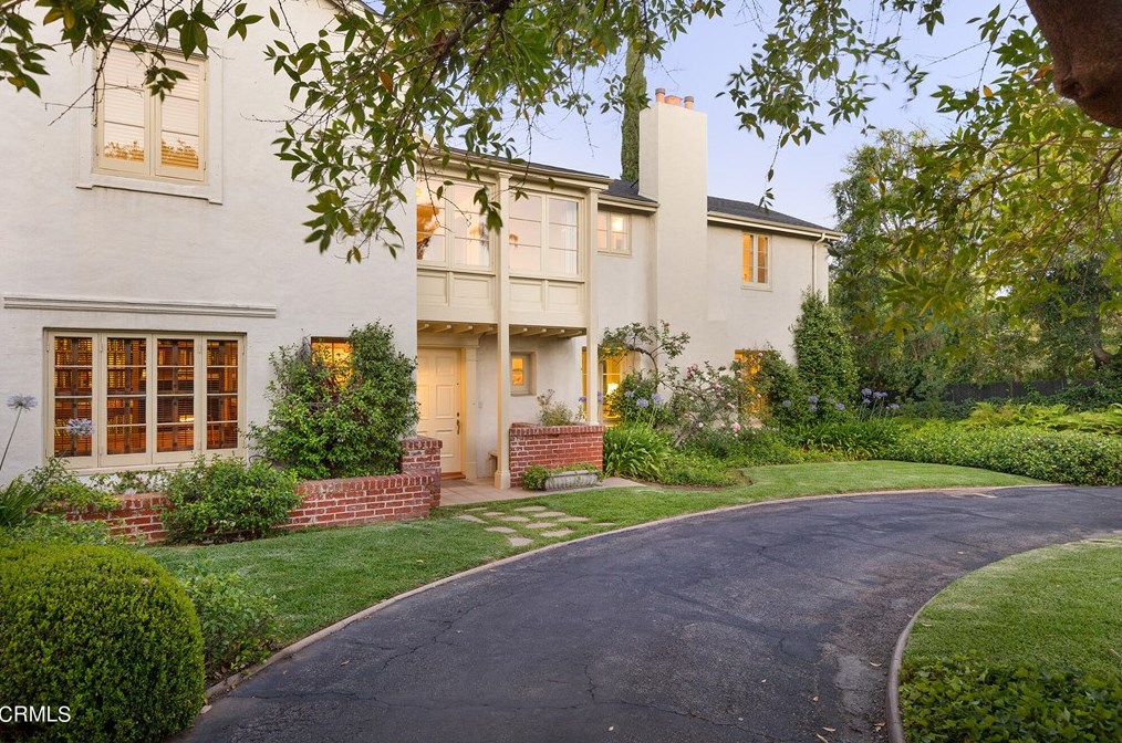 560 San Rafael Ave, Pasadena, CA 91105-1529