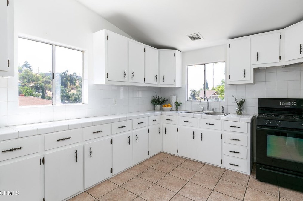 2817 Montecito St, Los Angeles CA  90031-2050 exterior