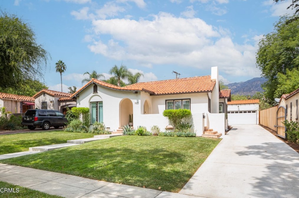 1933 Jefferson Dr, Pasadena, CA 91104-1730