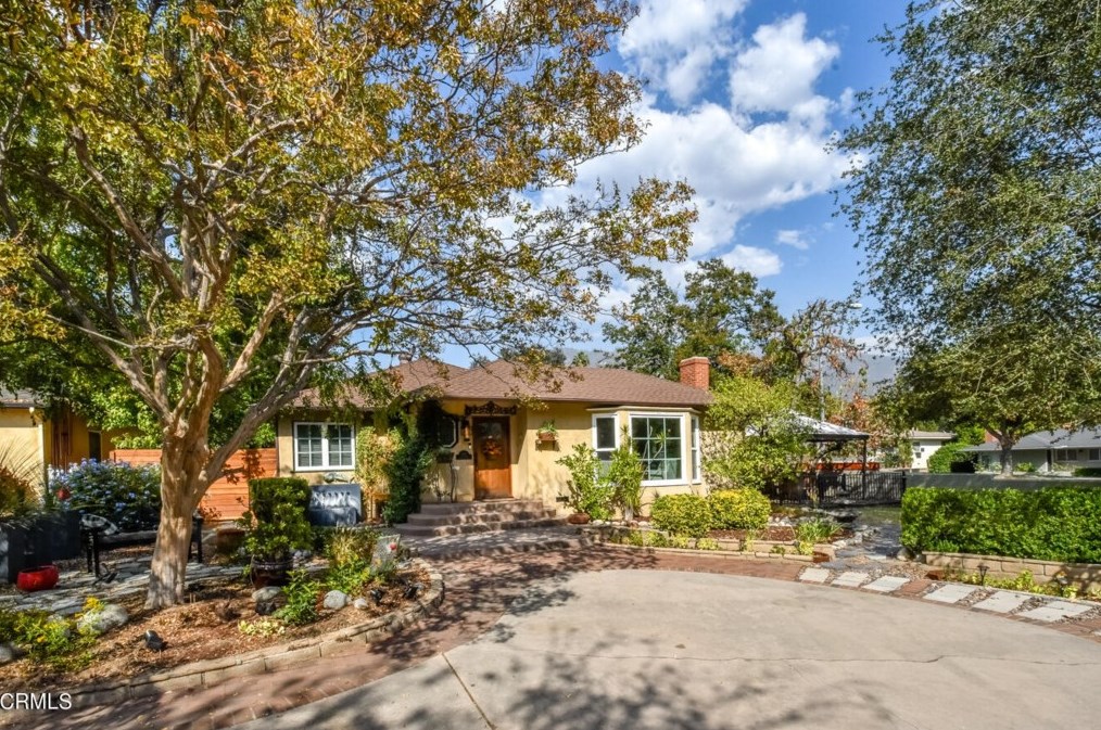 2511 Brigden Rd, Pasadena, CA 91104-3430