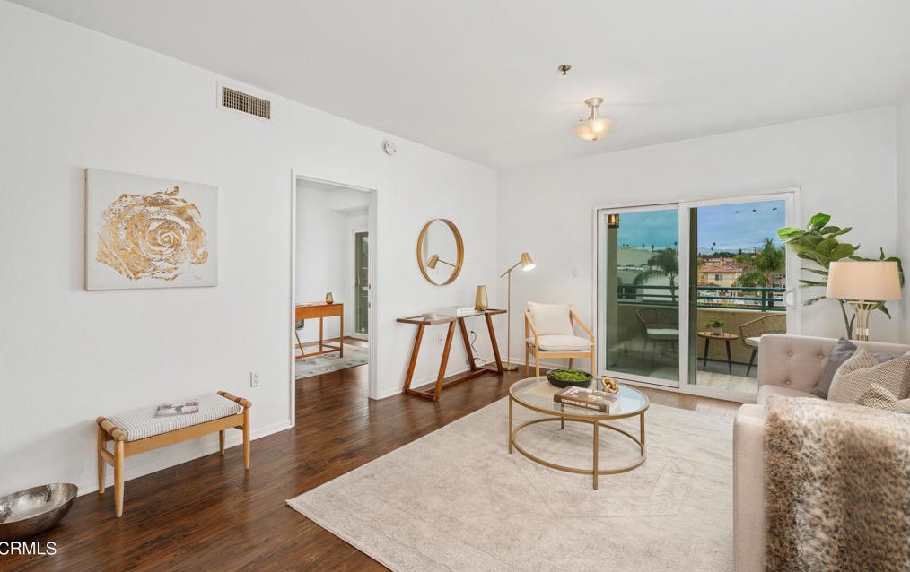 580 W Main St #219, Alhambra, CA 91801