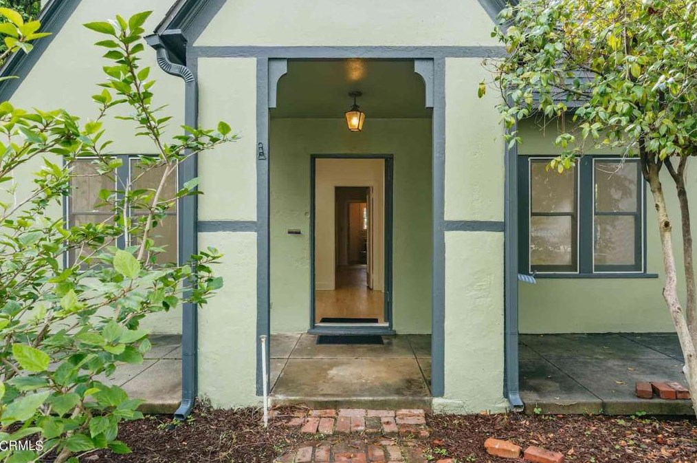 1504 Howard St, Pasadena, CA 91104-2634