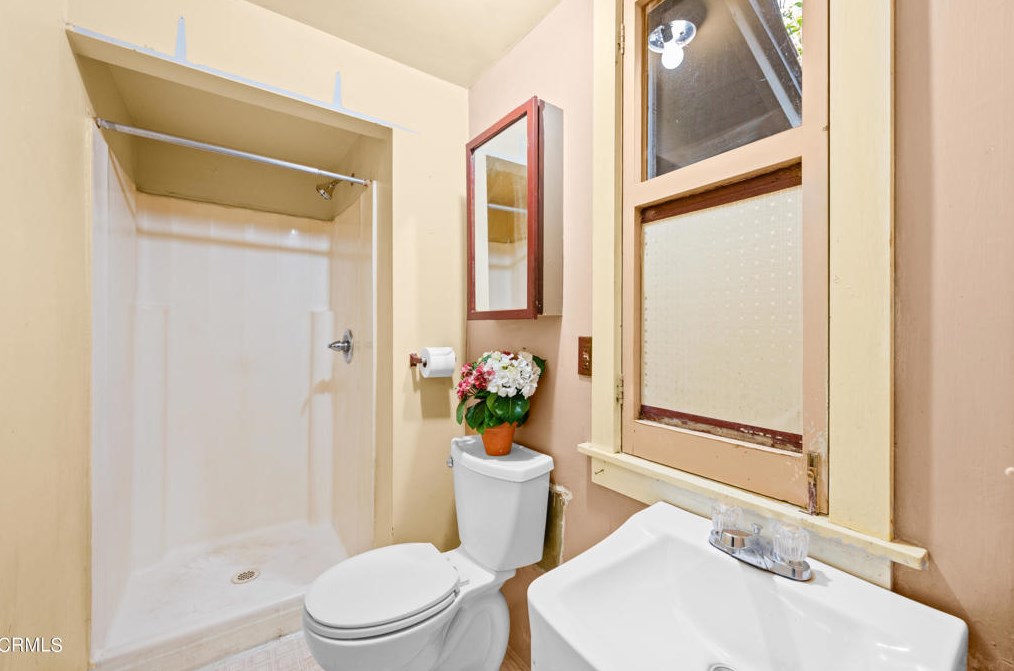 1801 Wayne Ave, South Pasadena CA  91030-4936 exterior