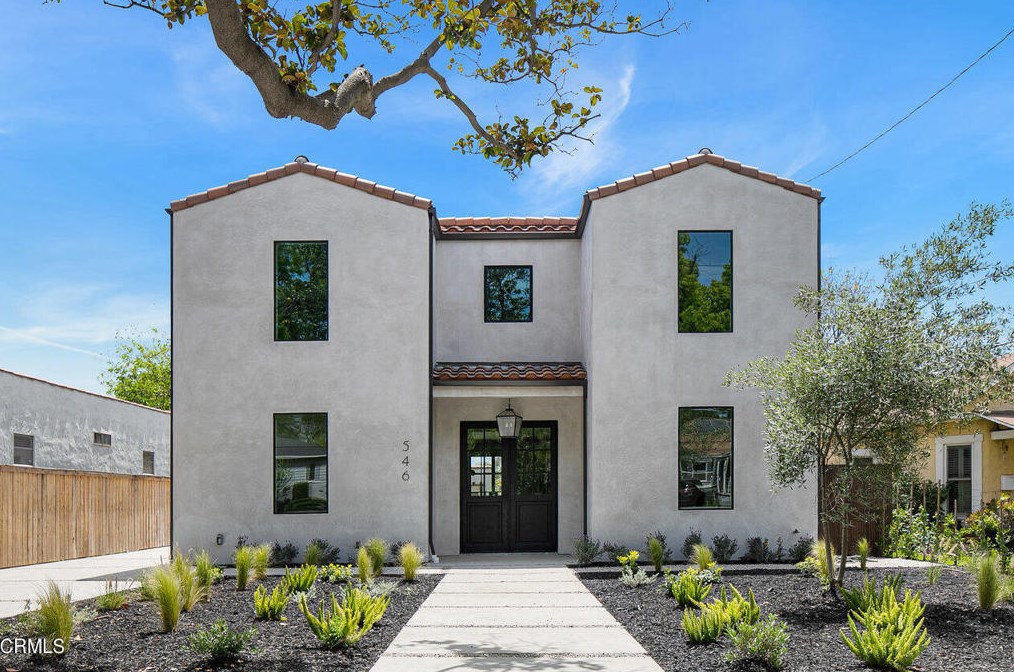 546 Claremont St, Pasadena, CA 91103-2418