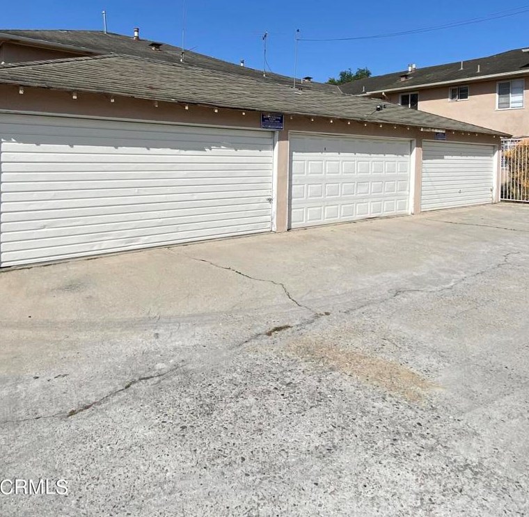 4108 Santa Rosalia Dr, Los Angeles CA  90008-5011 exterior