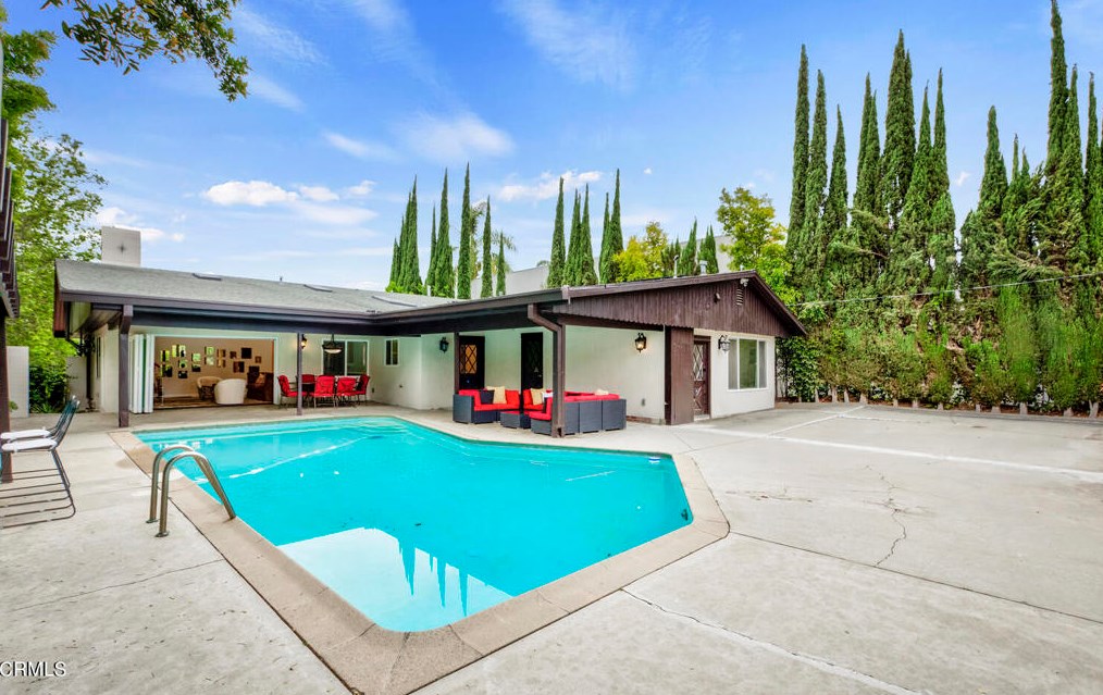 3965 California Blvd, Pasadena CA  91107-5737 exterior